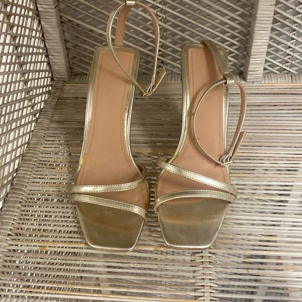 Truffle Collection Gold Strap Square Front Heel Size 6